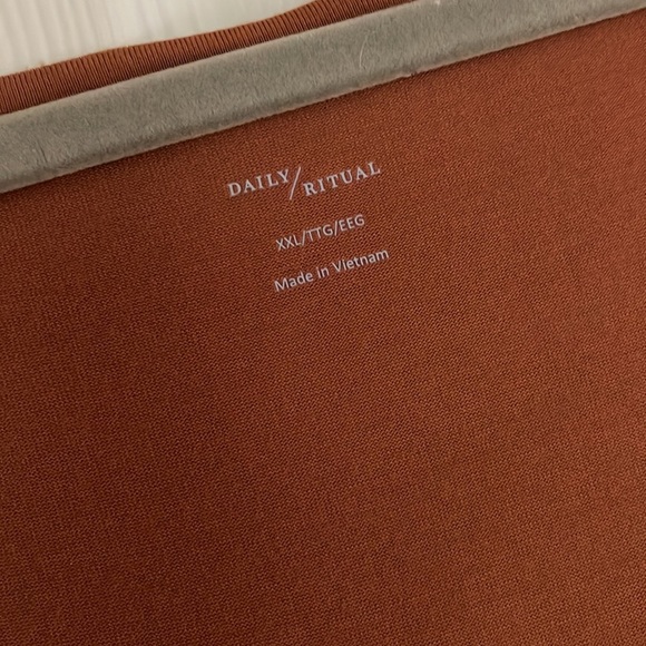 NWOT XXL Daily Ritual scoop neck tee/ tunic length 2x - Picture 2 of 4